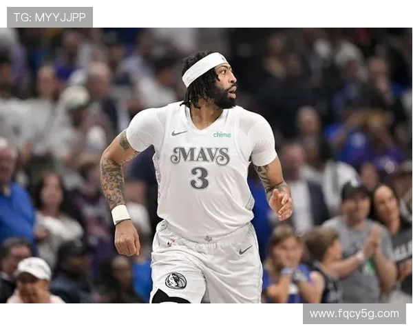 浓眉首节高效表现打满时间6中3贡献6分4板1助展现全能状态